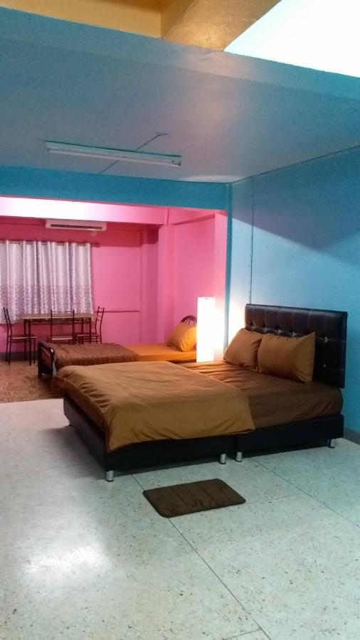 Gate 14 Inn Nakhon Phanom Exterior photo