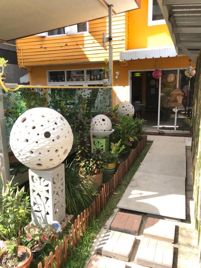 Gate 14 Inn Nakhon Phanom Exterior photo